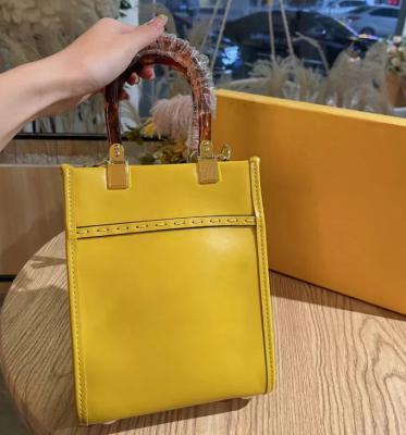 China Hot New 2022 Vintage Solid Color Small Colorful Shoulder Messenger Bags Ladies Hand Bags Leather Handbags for sale