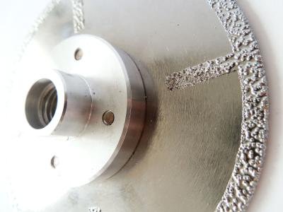 China Fast Cutting Vacuum Brazed Diamond Blades With Flange , Diamond Saw Blades For Stone for sale