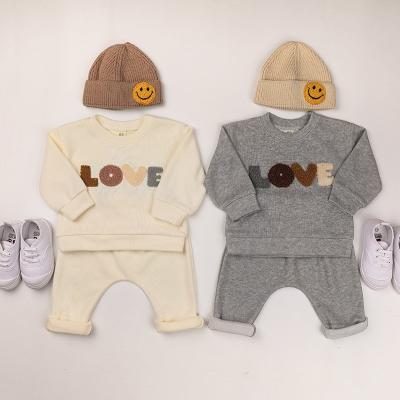 China Fashion Spring Autumn New Boy Girls Suits Anti-Shrink Letter Embroidery Infants Baby Clothing Sets Newborn Toddler Clothes Outfits Wholesale for sale