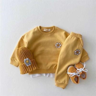 China Breathable Cute Comfortable Daisy Baby Embroidery Sweatshirt +Pants 2 Pcs Sets Casual Toddler Kids Boutique Outfits Kids Sports Wear Costume for sale