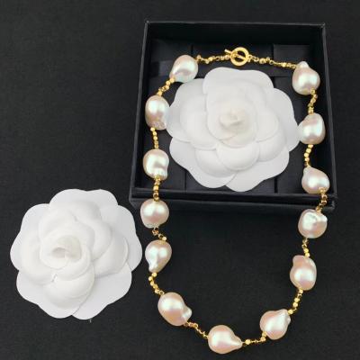 China FASHIONABLE New Arrival Freshwater Pearl Necklace OT Knot Irregular Pearl Necklace for sale