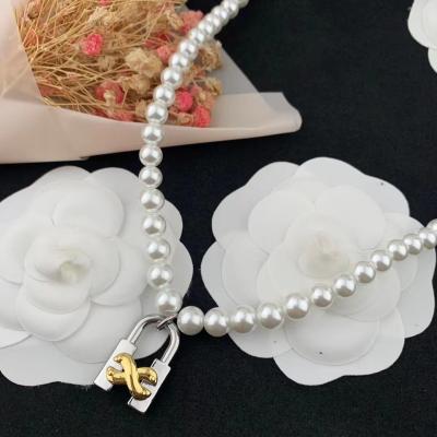 China CLASSIC Special Lock Bead Necklace Design Women's Pendant Necklace Women's Pearl Necklaces for sale