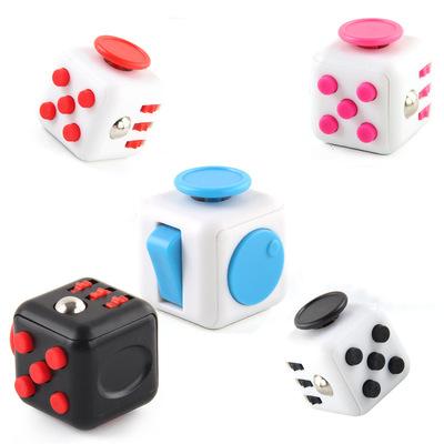 China New ABS Decompression Dies Hand For Worry Relief Focus Children Adult Anti-stress Toy Office Desk Finger Toys Relaxation Cube for sale