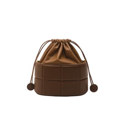 China High Quality Good Design OEM Service Brown Solid Color Girl Style Bucket Cute Cross - Body And Handbags For Girl And Women for sale