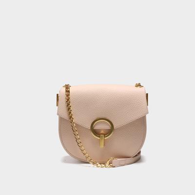 China New fashion high quality OEM version handbag retro round lock genuine leather single shoulder saddle chain bag for sale