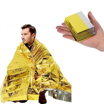 China Outdoor Camping Hiking Travelling Emergency blankets for survival gear and equipment  Suitable for outdoor marathon or first aid Emergency Mylar Thermal Blanket for sale