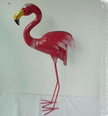 China Folk Art Metal Flamingo Prop Decoration Garden Landscape Decoration Ornament for sale