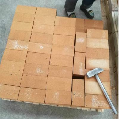 China Easy Installation Fireclay Brick With High Fire Resistance And Durable Al2O3 Content for sale