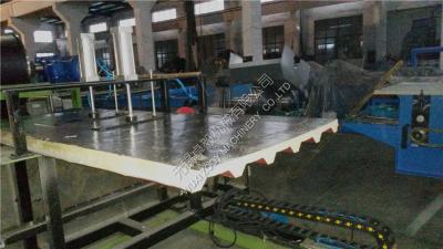 China Color steel Continuous Polyurethane Sandwich Panel Making Line With High Press Foaming for sale