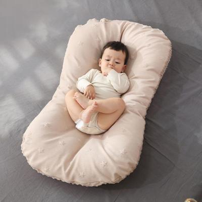 China Air-permeable High quality manufacturing comfortable Sharing Co Sleeping Baby Bassinet Baby Lounger for sale