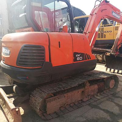 China Machinery repair shops used excavator DoosanDX60 quality car state convenient operating system is the maximization of operating efficiency for sale