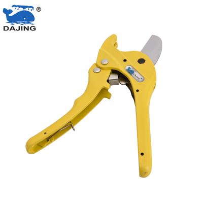 China DAJING 35mm automatic rebound pipe cutter ppr plastic pipe cutter for sale