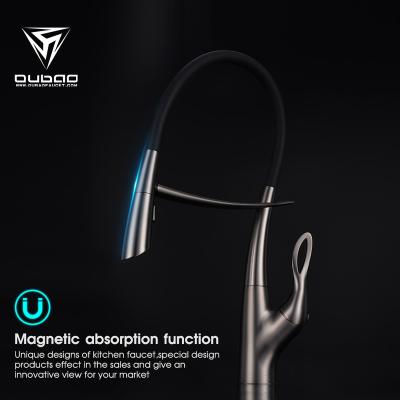 China New Modern Design Gunmetal Black Pull Out Kitchen Faucet With Silicone Hose Megnetic Suction for sale