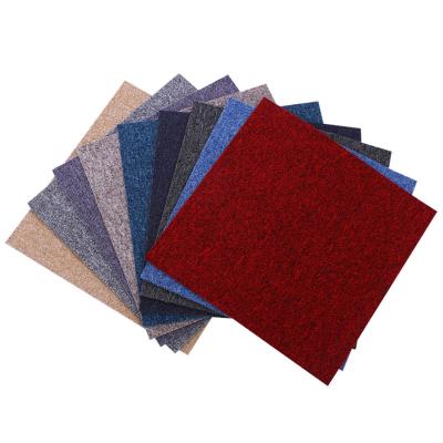 China Washable Washable Flooring Mat Tiles, Cheap Price China Modular Thick Commercial Square Flooring 50*50 Nylon Office Mat for sale