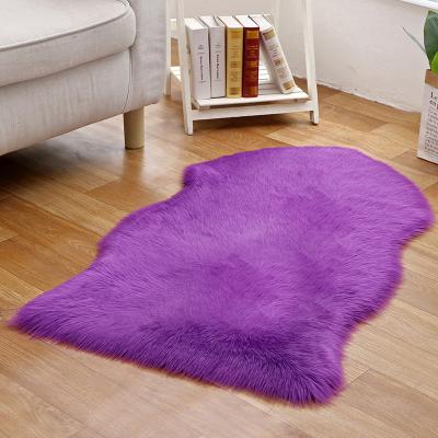 China 2021 High Quality Non-slip White Fluffy Faux Plush Living Room Flooring Floor Covers Wool Carpet for sale