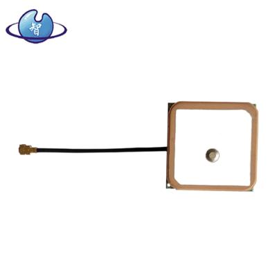 China Built-in strong signal and small volume high precision 25x25x4.7mm GPS BeiDou GLONASS active antenna AK252 for sale