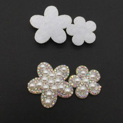 China Handmade Rhinestone Bead Flower Sew On Applique Apparel Embroidery Flower Beaded Heart For Jackets for sale