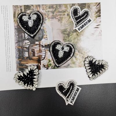 China Handmade Rhinestone Bead Hearts Sew On Applique Apparel Embroidery Beaded Heart For Jackets for sale