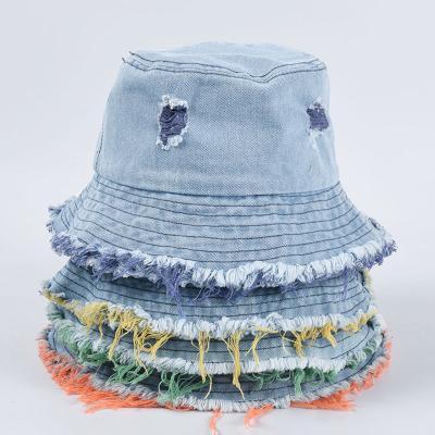 China Wholesale Two Brim Washed Worn Fringed Color Fringed Washed Outlet Jean Design Cool Denim Bucket Worn Hat For Men Women Summer Sun Unisex Shade for sale