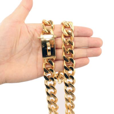 China Stocked Heavy Duty Gold Dog Collar 19mm Dog Chain Collar Cuban Link Dog Chain With Metal Buckle For Bully for sale