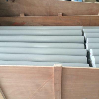 China 100%Virgin HDPE Bar 1-2m Length / Smooth Hdpe Rod 0.96g/Cm³ Density for sale