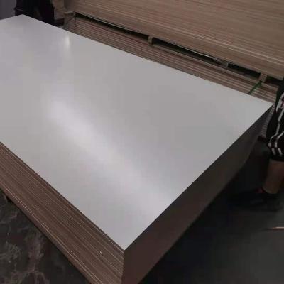 China High Quality Moisture Proof MDF 7Mm Melamine MDF Easy Clean Board for sale