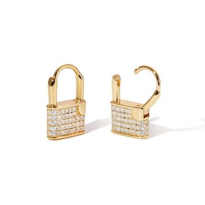 China PINDU TRENDY 18k Gold 14k Gold Fashion Pave Brass Cubic Zircon Padlock Lock Huggie Earring for sale