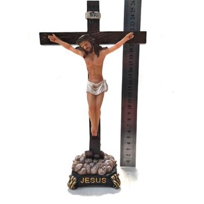 China Religious Cross Jesus Europe Resin Statue For Chapel Home Decoration for sale