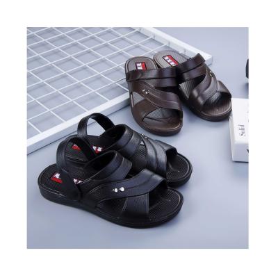 China Fashion Trend New Arrival Summer Style Men Slippers New Fashion Light Safety Casual Beach Sandals 698 for sale