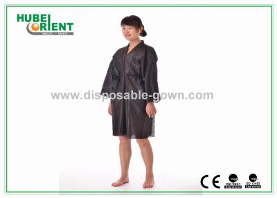 China Vestido de kimono descartável e respirável preto para spa / sauna à venda