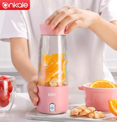 China Handheld Portable USB Car Fruit Blender Mini Juicer Mini Food Blender Multifunctional Smoothie Blender for sale