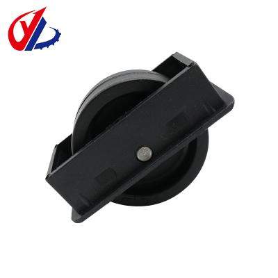 China Woodworking Panel Beam Saw High Quality Beam Support Wheel Table Roller For Heavy Duty Computer Panel Saw for sale