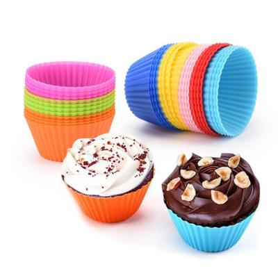 China Sustainable Easy Clean Nonstick Home DIY Baking BPA Free Food Grade Silicone Muffin Cup Cake Baking Molds for sale