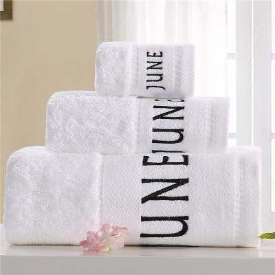 China QUICK DRY hotel bath towel set 500gsm luxury five star hotel towel set 100% cotton hotel towel with logo for sale