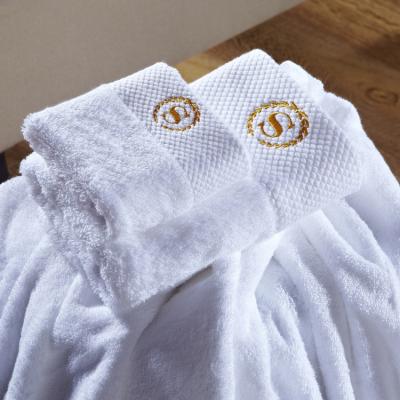 China Child Safe White Embroidered Hand Towel 700gsm Cotton Massage Hand Towel Bathroom for sale