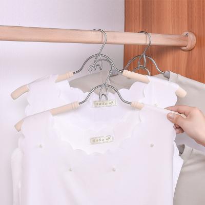 China Modern Factory High Quality Anti Slip EVA Foam Pants Metal Hangers For Clothes for sale