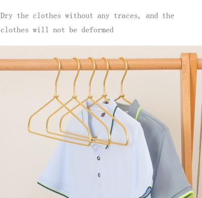 China Anti-slip High Quality Wire Drying Hanger Clothes Aluminum Metal Hanger for sale