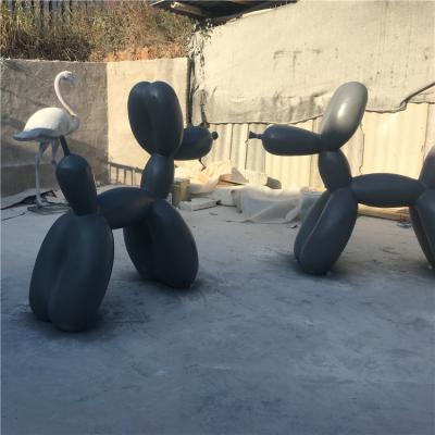 China Europe Shopping Mall Custom Decorative Large Size Resin Dog Statue for sale