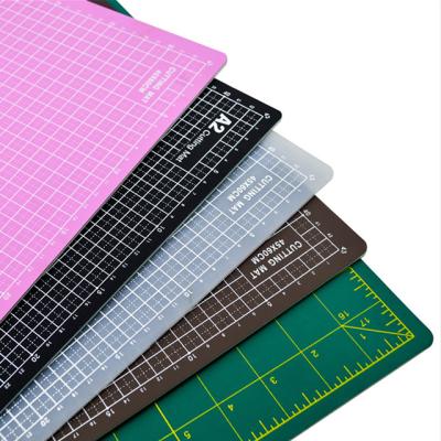 China Eco-Friendly Collapsible Cutting Mat Home Flexible Cutting Mat A4 OEM Self-Healing Cutting Mat Art Pottery Tool Modeling Oem for sale