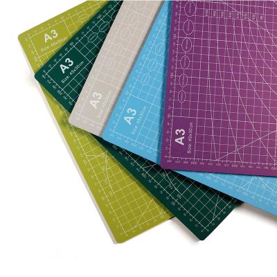 China Art Pottery Tool Modeling Self Healing Mat Non-Slip Pvc Cutting Mat Revolving Flexible Cutting Mat A3 for sale