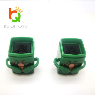 China Hide and Seek Pre Ink Plastic Stamp Hide and Seek Stempel Punchers for Kids Tiger Lion Monkey Panda Stamp for sale