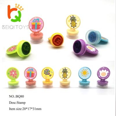 China Children's Toy Mixed Various Small Plastic Stamps Toys For Children Small Rubber Punchers Toys Mix for sale