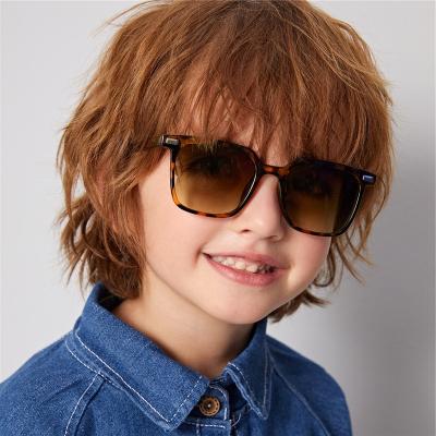 China Cute Square UV400 Protection AC Lens Fashion PC Frame UV400 PC Lens Lovely Retro Big Kids Sunglasses For Girls Boys for sale