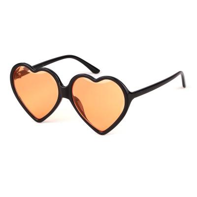 China 100% UV 400 Protection Cute Heart Shape Sun Glass Mirror Frame Fashion Eyewear UV400 Reflective Ladies Women To Love Hearts Sunglasses for sale