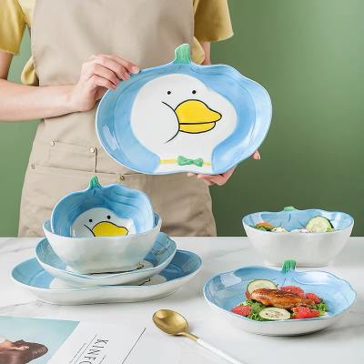 China Viable Cute Animal Pattern Duck Dinner Set Porcelain Color Luster Bowl And Plate Ceramic Dinnerware Set for sale