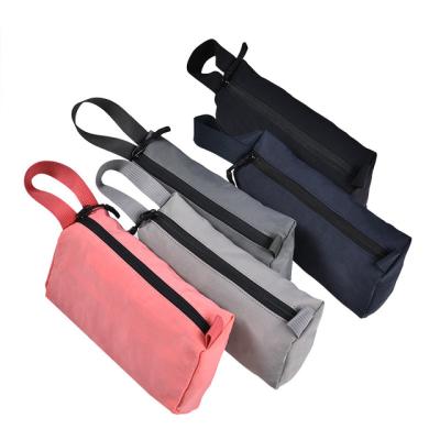 China Fashion Waterproof Large Capacity Women And Men Nylon Cosmetic Toiletry Bag With Handle for sale