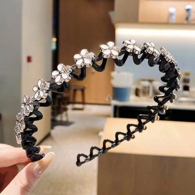 China Sporty new adult wavy hair wavy hair circle bang broken hair celebrity web celebrity bead face circle finished head trill undertakes with MO for sale