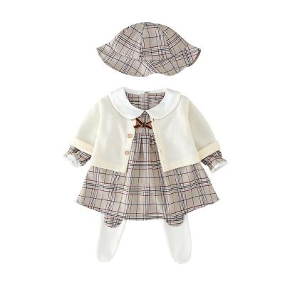 China Anti-wrinkle Long Sleeve Romper 3Piece Set Autumn Winter Baby Clothes for sale