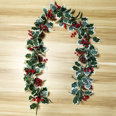 China Plastic Low Price Artificial Christmas Vine With Pinecones And Red Fake Berries Vines Home Decor for sale