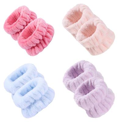 China For Face Wash Wristbands Microfiber Wrist Wash Band Towel Wash Absorbent Wristband For Washing Face for sale